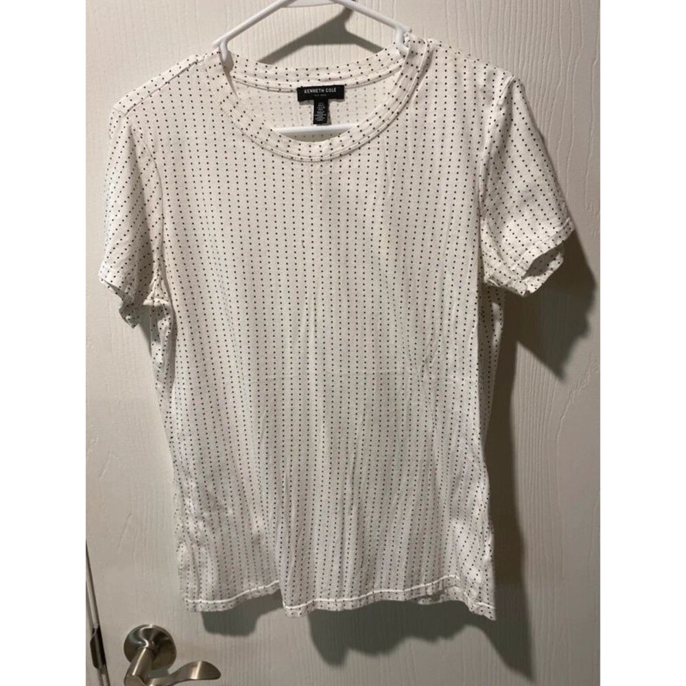 Kenneth Cole New York White Polka Dot Split Back Top L T-Shirt Tee